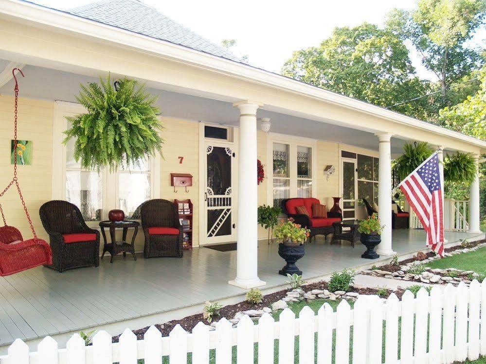 Red Bud Manor Inn Eureka Springs Exterior photo
